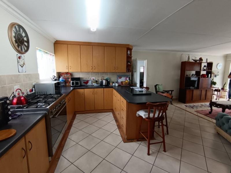3 Bedroom Property for Sale in Fraaiuitsig Western Cape
